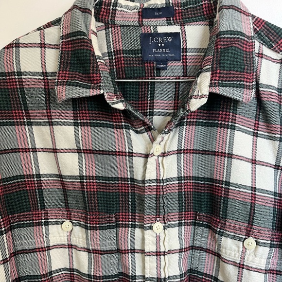 J. Crew men’s Flannel red and green plaid size Large Slim. - Picture 2 of 4